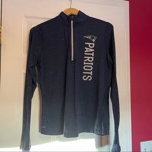 Women’s New England Patriots 1/4 Zip Top sz Large